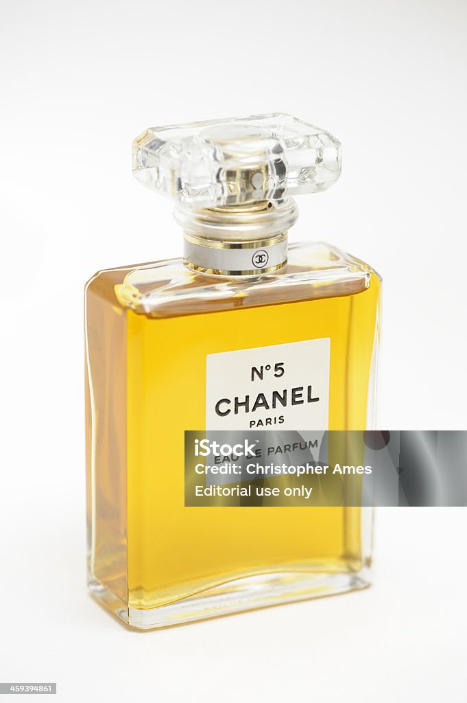 Chanel No 5 Perfume Stock Photo - Download Image Now - Beauty, Beauty  Product, Bottle - iStock