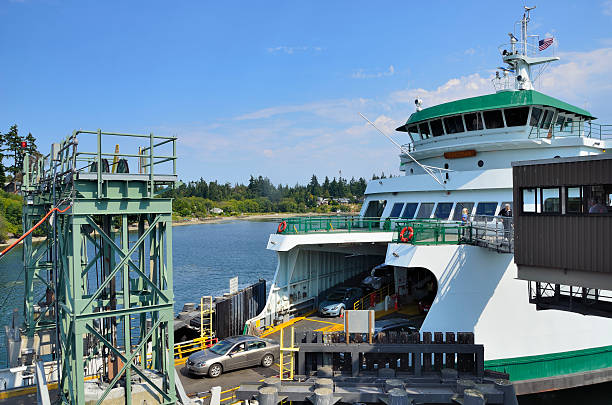 seattle-winslow transbordador, de seattle, washington - seattle ferry puget sound sound fotografías e imágenes de stock