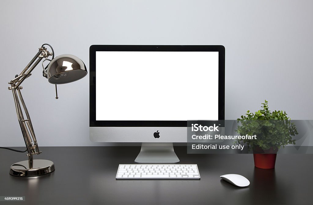 空白の画面を備えた iMac コンピューター - パソコンモニタのロイヤリティフリーストックフォト