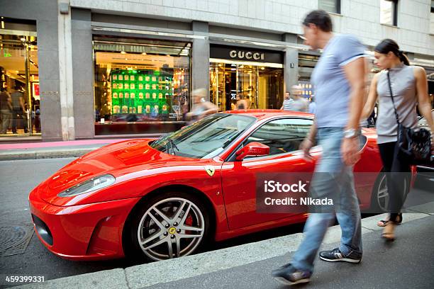 Red Ferrari - Fotografias de stock e mais imagens de Ferrari - Ferrari, Conduzir, Drive - Atividade desportiva