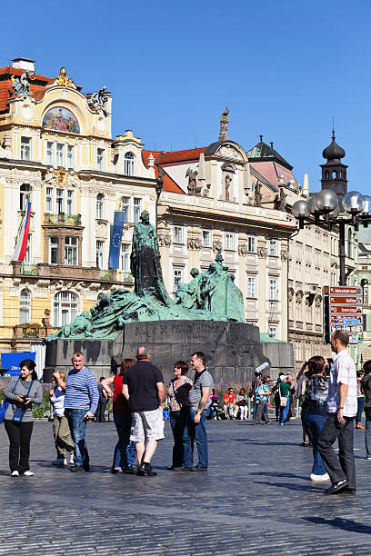 観光客 - tourist day prague crowd ストックフォトと画像