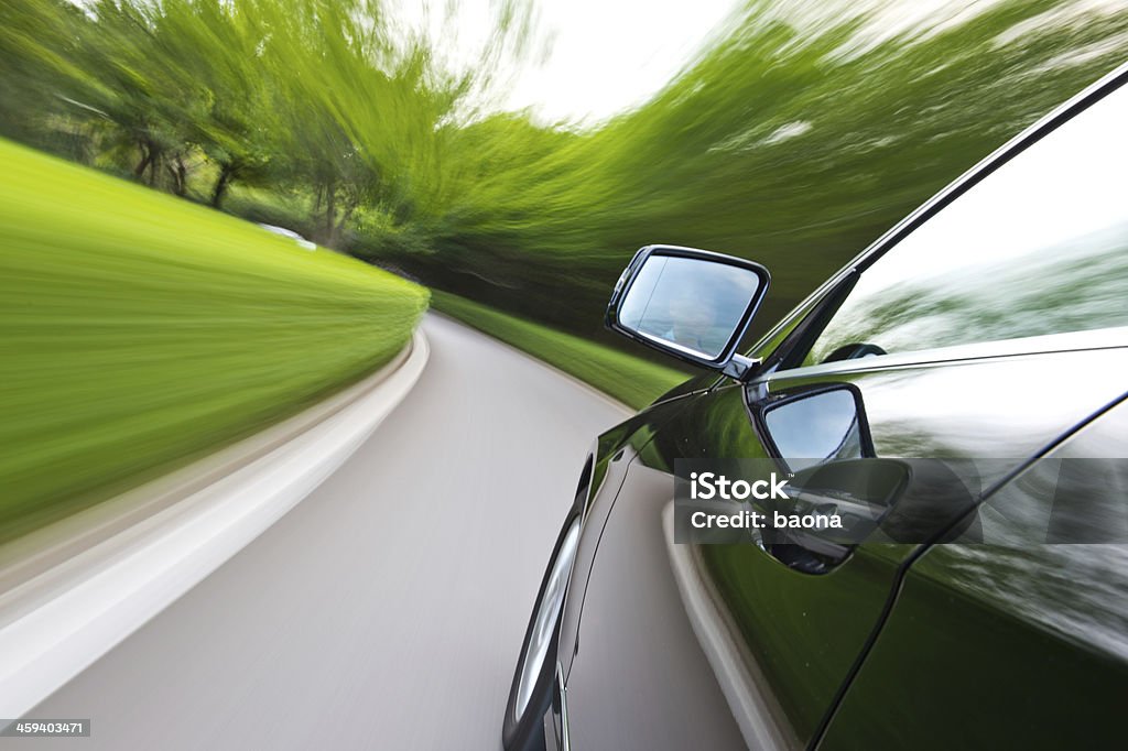 Conducción en carretera de campo - Foto de stock de Coche libre de derechos