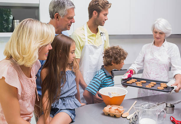 istock Family waiting for cookies 459446511
