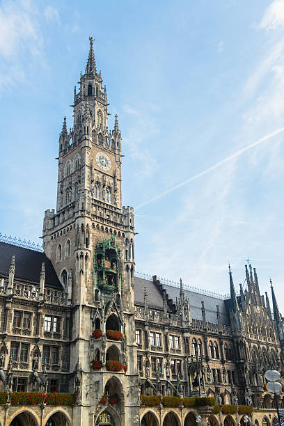 istock Munchen New Town Hall  Marienplatz 459471867