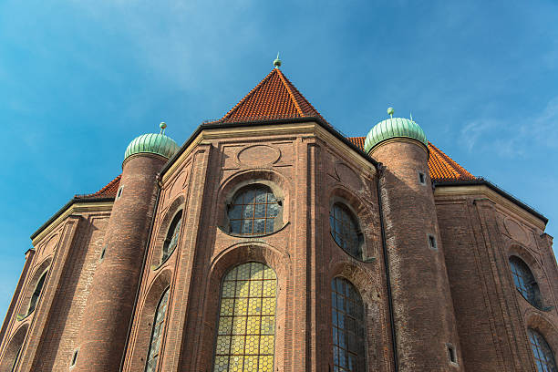 istock Building in Munich city center 459475819