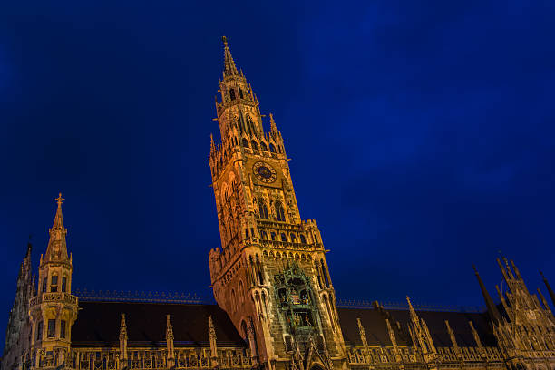 istock Munchen New Town Hall  Marienplatz 459519215