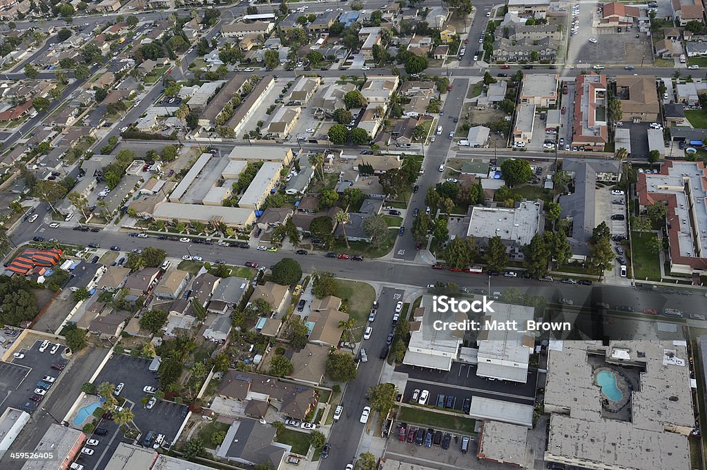 Housing Patterns Patterns found in contemporary North American suburban housing developments. Aerial View Stock Photo