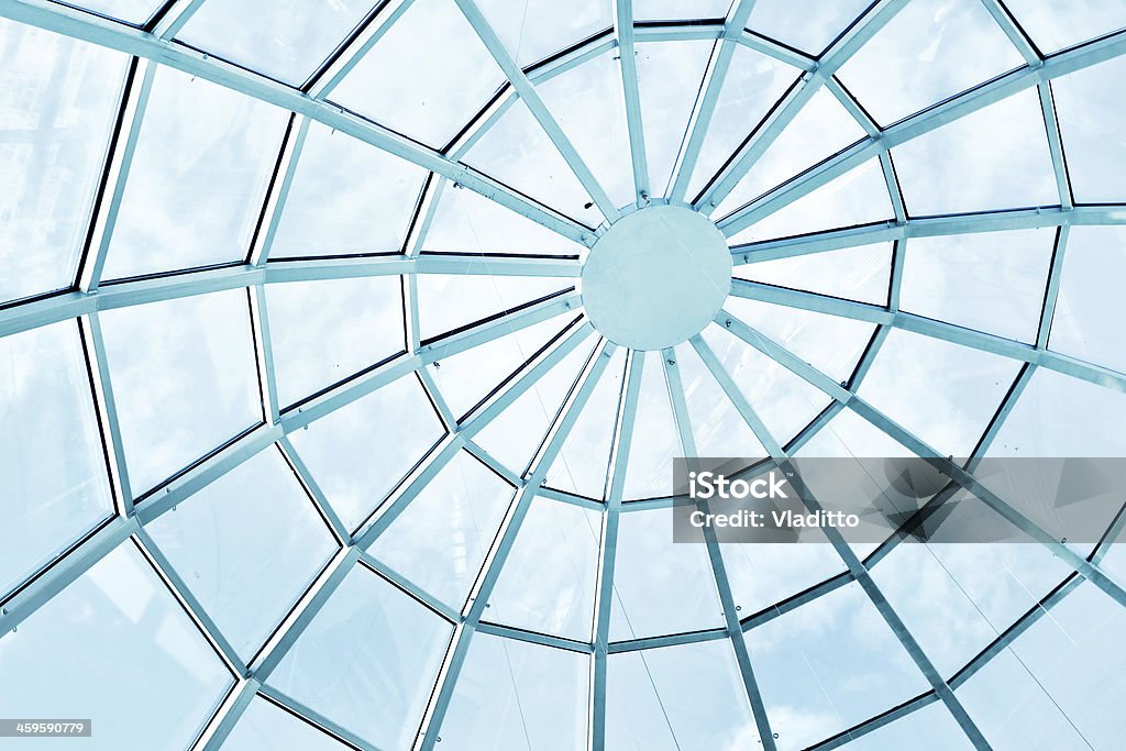 아키텍처 limpid 둥근 천장, 계단 - 로열티 프리 거리 스톡 사진