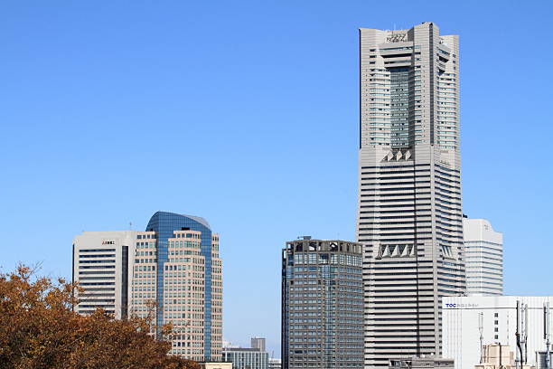 yokohama marco tower no japão - mm21 - fotografias e filmes do acervo