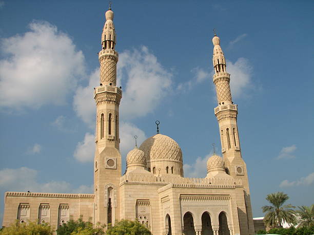 istock Jumeirah Mosque Dubai 459866515
