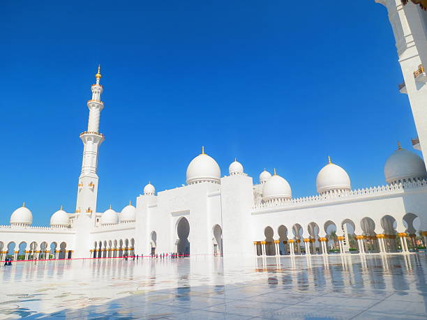 istock Abu Dabi Grand mosque 459873783