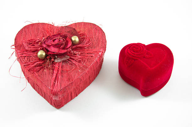 istock Red Velvet Silk rose Box for Engagement 459874187