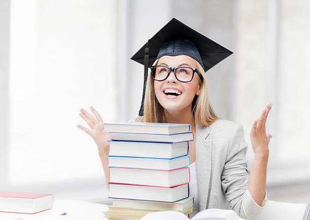 étudiant heureux avec des mancherons - port master photos et images de collection