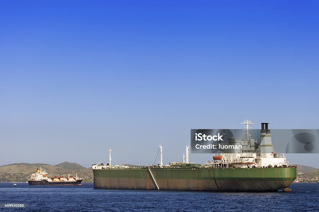 Os navios inscritos na Baía de Guanabara no Rio - Royalty-free Ancorado Foto de stock