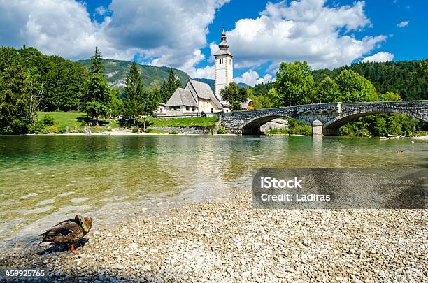 Kościół Świętego Jana Chrzciciela Bohinj Lake Slovenia1 - zdjęcia stockowe i więcej obrazów Alpy Julijskie