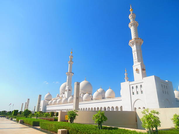 istock Abu Dabi Grand mosque 459926275