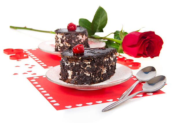 wiśnia ciasta czekoladowe i rose w walentynki - cherry valentine zdjęcia i obrazy z banku zdjęć