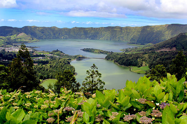 istock Lake of Sete Cidades 459934613
