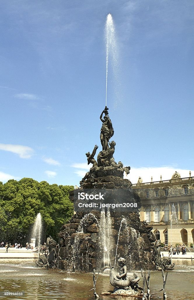 Fuente de Latona delante de Herrenchiemsee - Foto de stock de Castillo de Herrenchiemsee libre de derechos