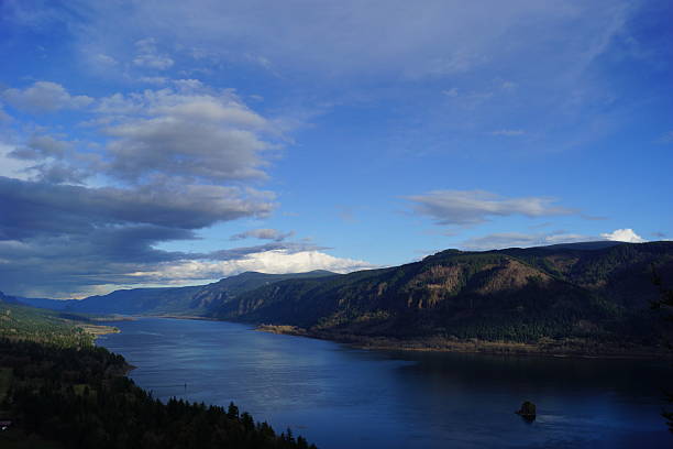 istock Columbia Gorge Majestic View 459950507