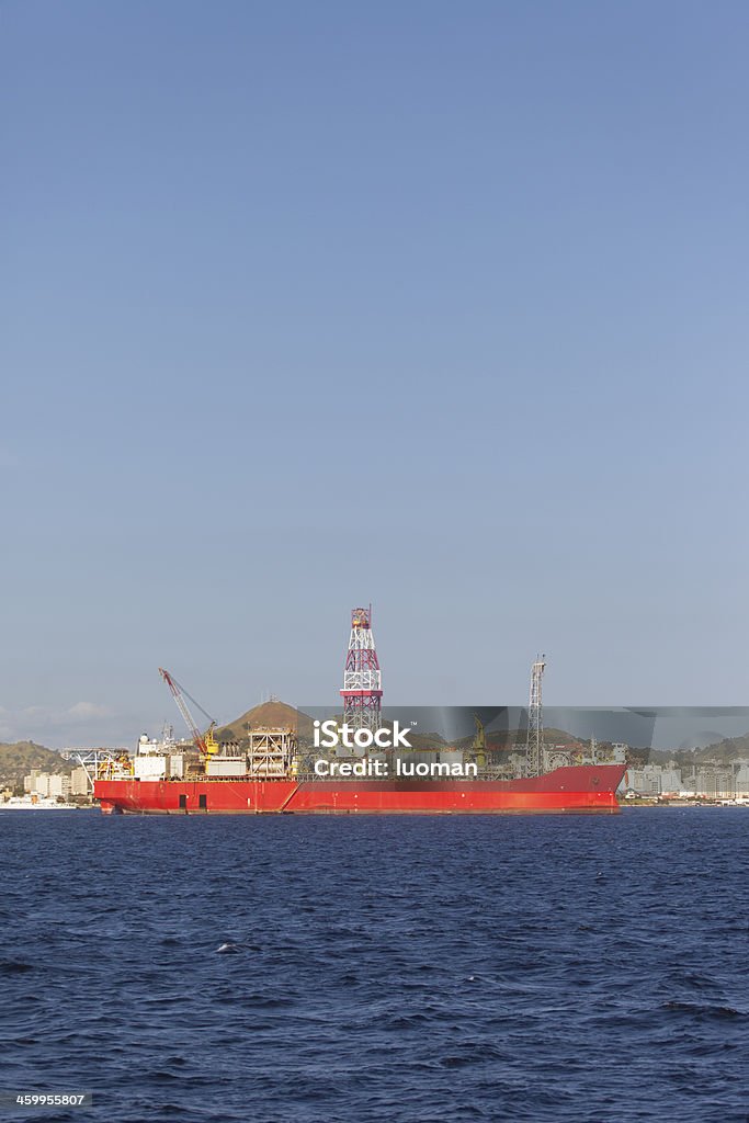 Plataforma de petróleo apoio do navio - Foto de stock de Ancorado royalty-free