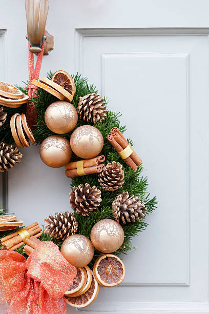 istock Red Green & Gold Christmas Wreath 459970251