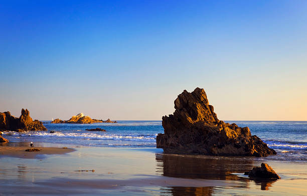 istock Ocean shore in Corona Del Mar 459970669