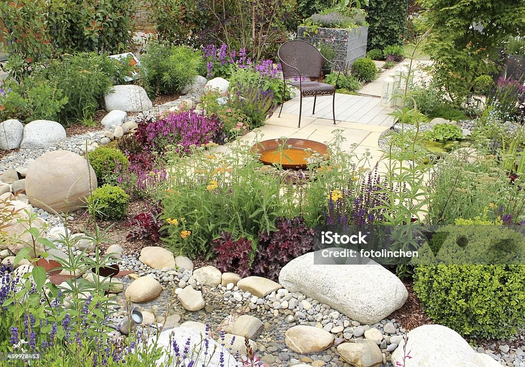 Wonderful garden Motiv - Lizenzfrei Adirondack-Stuhl Stock-Foto