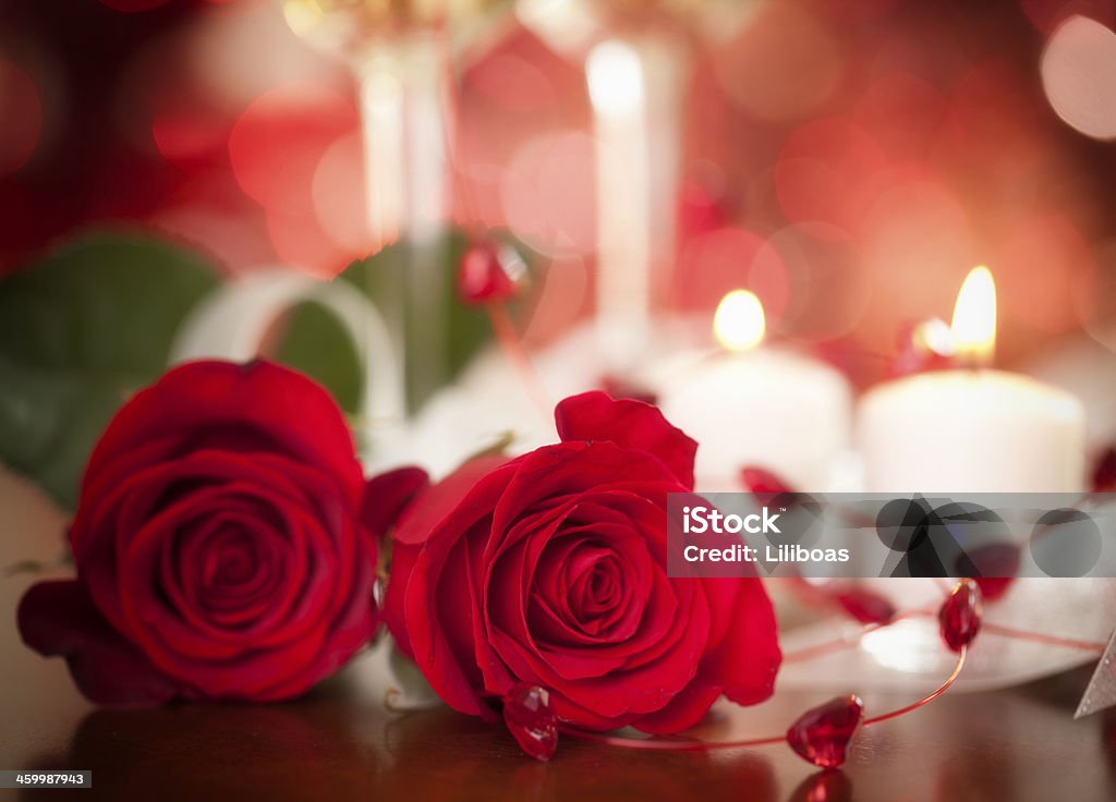 San Valentino di vino e rose - Foto stock royalty-free di Raggiante