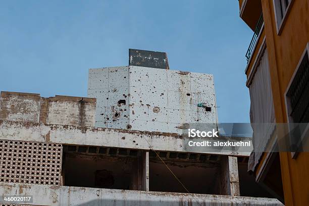 Guerra Civil Hotel Ruína Beirute Líbano - Fotografias de stock e mais imagens de Arma de Fogo - Arma de Fogo, Armamento, Beirute