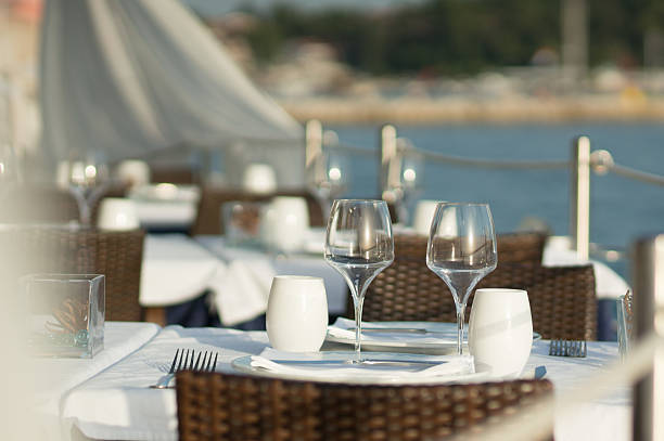 istock lunch by the sea 460022109