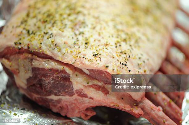 Costillar De Cordero Foto de stock y más banco de imágenes de Alimento - Alimento, Carne, Carne roja