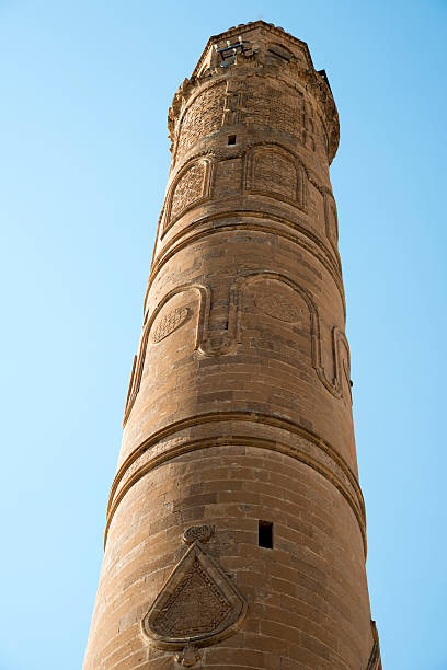 istock Elrizk Mosque Minaret in Hasankeyf 460149265