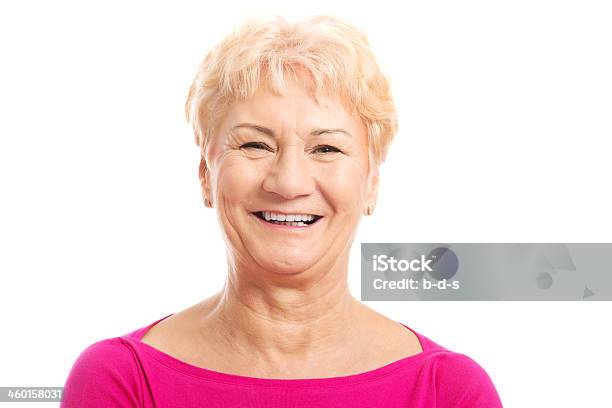 Porträt Von Die Alte Frau Im Rosa Hemd Stockfoto und mehr Bilder von Großmutter - Großmutter, Menschen, Risiko