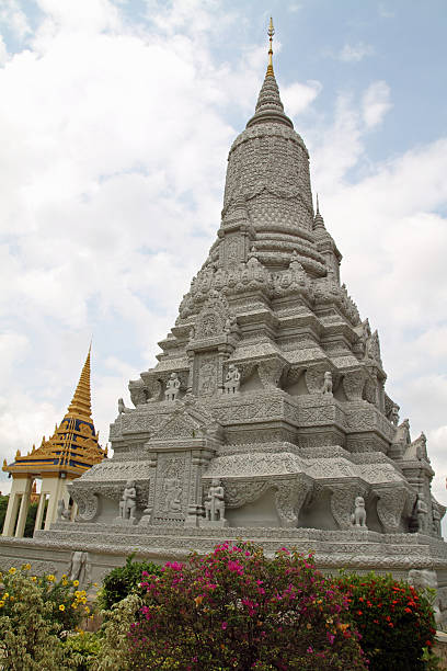 istock Silver Pagoda in Phnom Penh, Cambodia 460274157