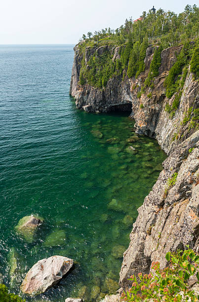 istock Lake Superior Cliff Scenic 460316239