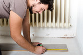 junger-mann-bricolage-arbeiten.jpg?b=1&s