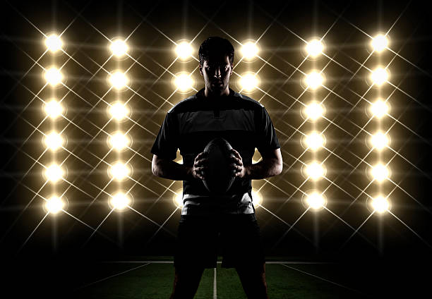 jugador de rugby - shadowed fotografías e imágenes de stock