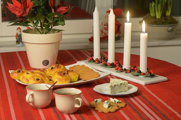 swedish advent celebration - luciatåg bildbanksfoton och bilder