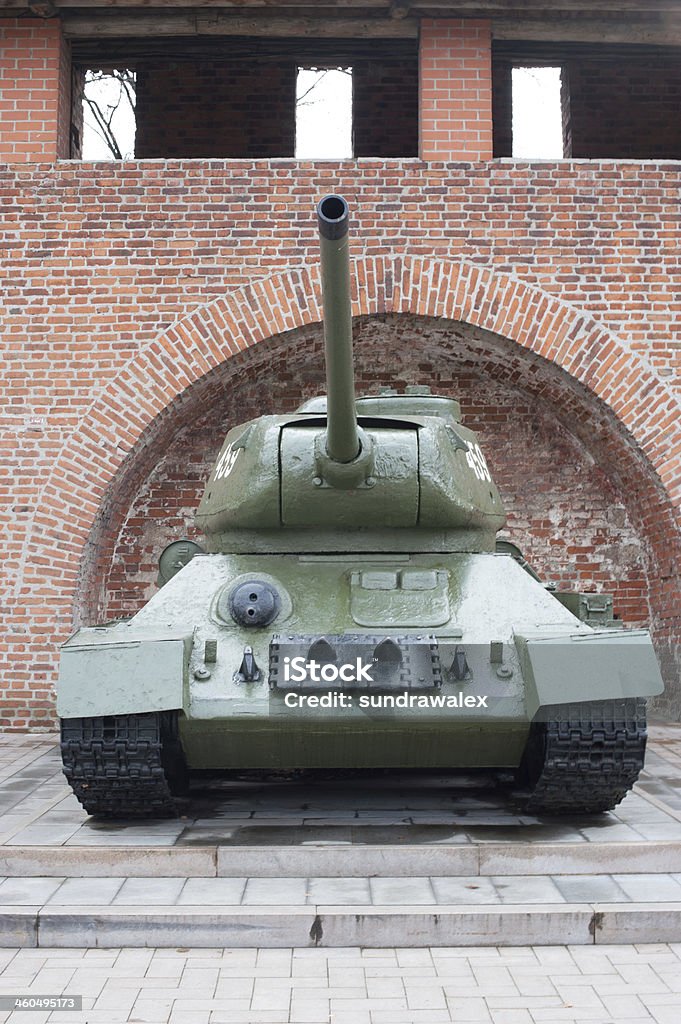 Tanque T-34 Vista de frente - Foto de stock de Agresión libre de derechos