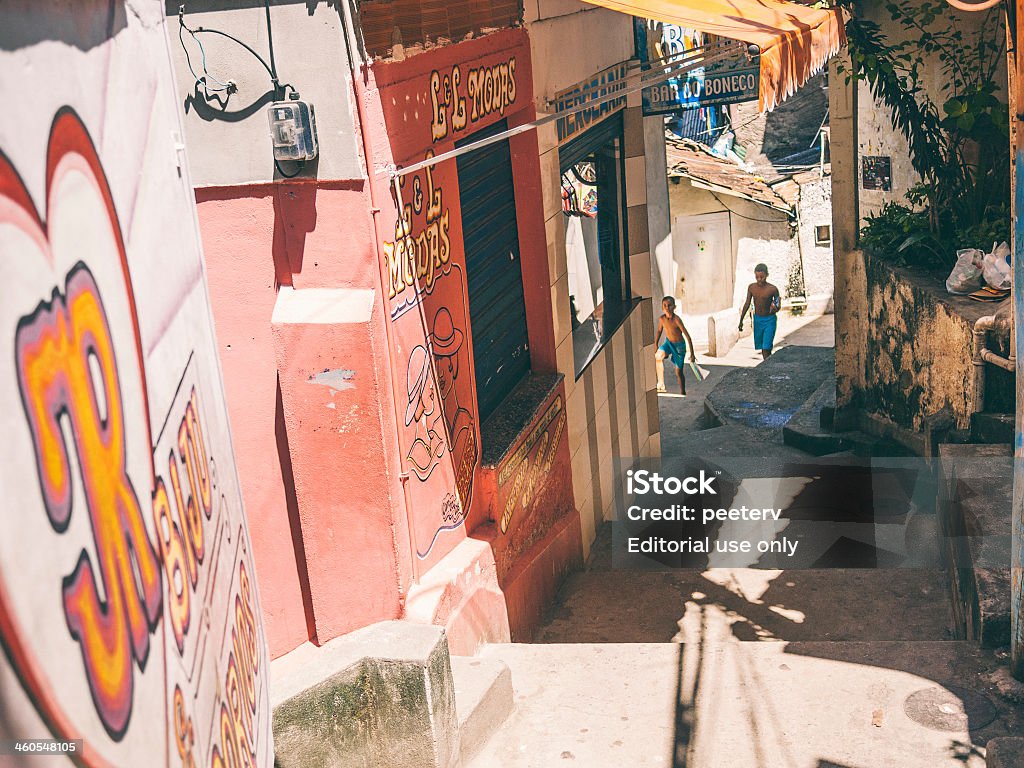 Favela streets. - Foto de stock de Aire libre libre de derechos