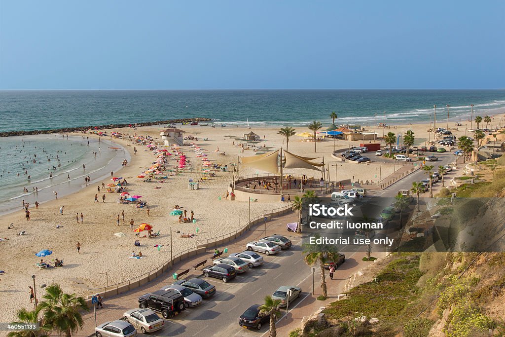 Strand in Nethanya, Israel - Lizenzfrei Anlegestelle Stock-Foto