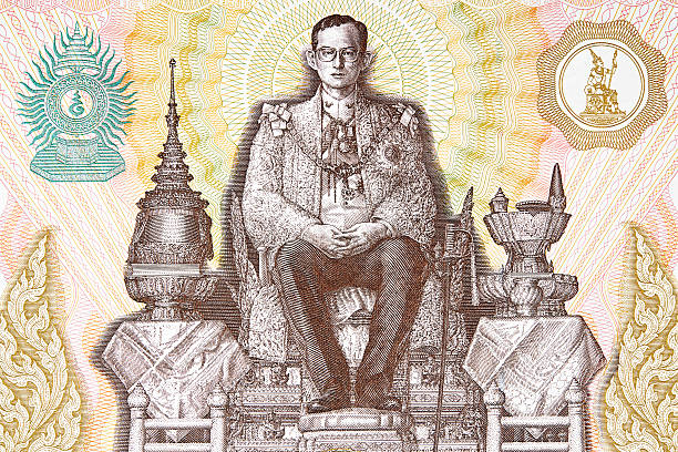 r. m.  bhumibol adulyadej en billete de banco de con cama king - phumiphon aduldet fotografías e imágenes de stock