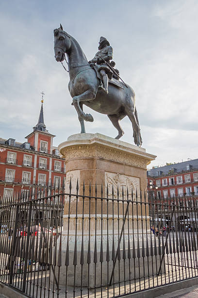 istock Statue of King Philips III at Plaza Mayor, Madrid 460672861