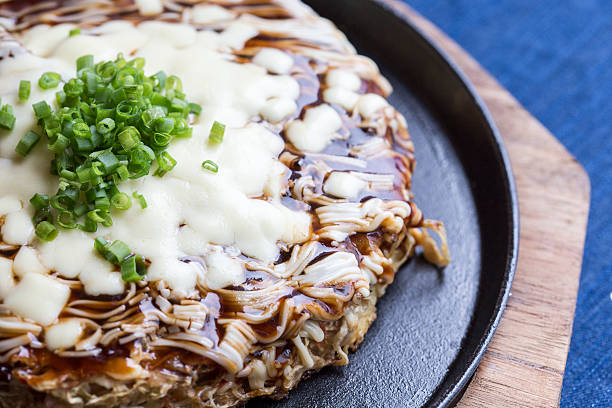 istock Japanese Pizza Okonomiyaki 460744603