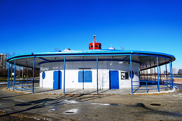 istock Beach house in Chicago 460768039