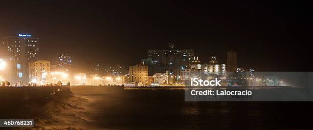 La Habana Foto de stock y más banco de imágenes de Aire libre - Aire libre, Espolón - Muro de contención, Fotografía - Imágenes