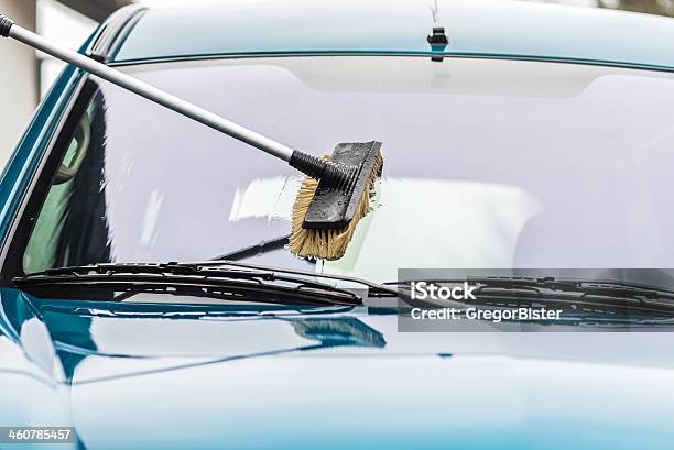 Lavado Del Automóvil Foto de stock y más banco de imágenes de Actividad - Actividad, Agua, Aire libre