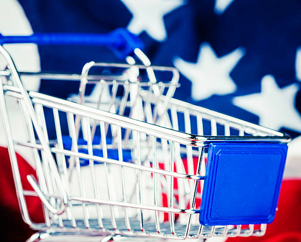 шоппинг и покупать товары америки - buy usa american culture made in the usa стоковые фото и изображения