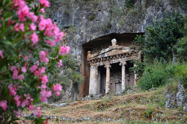 rock tombs w fethiye - architecture anatolia ancient civilization ancient greece zdjęcia i obrazy z banku zdjęć